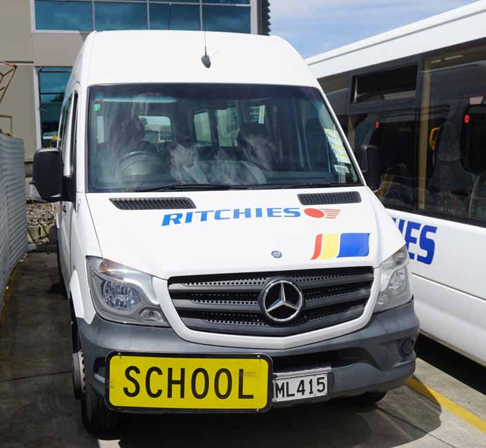 Ritchies Mercedes Sprinter 313 902